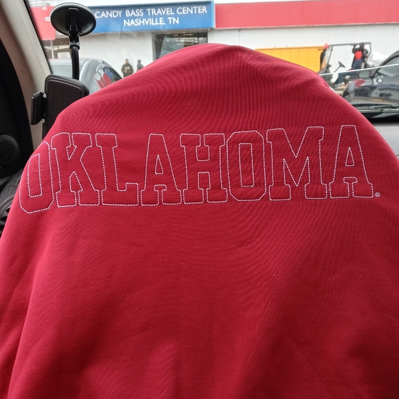 Zip up - Picture 2 of 2